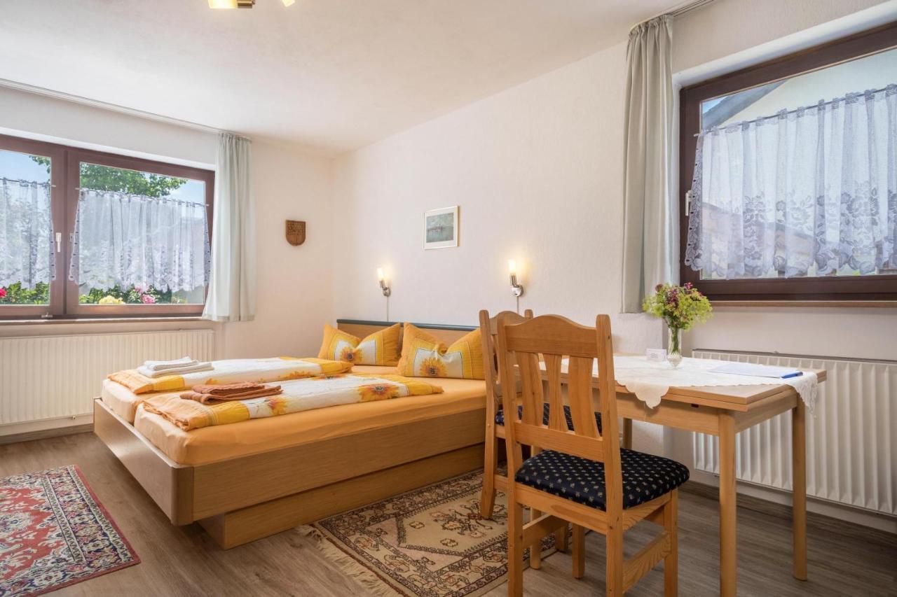 Appartement Bett Und Fruehstueck Bei Gertrud Hergensweiler