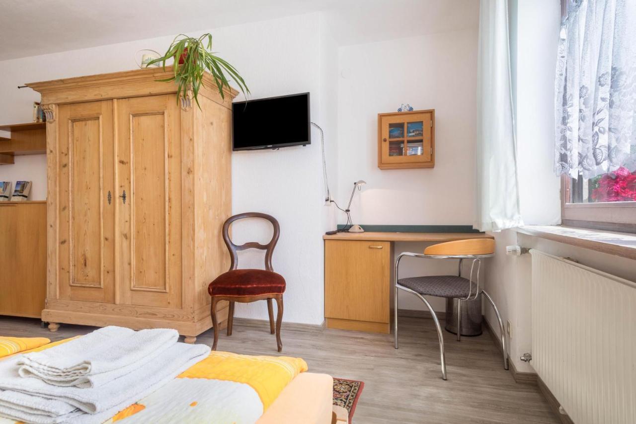 Bett Und Fruehstueck Bei Gertrud Hergensweiler