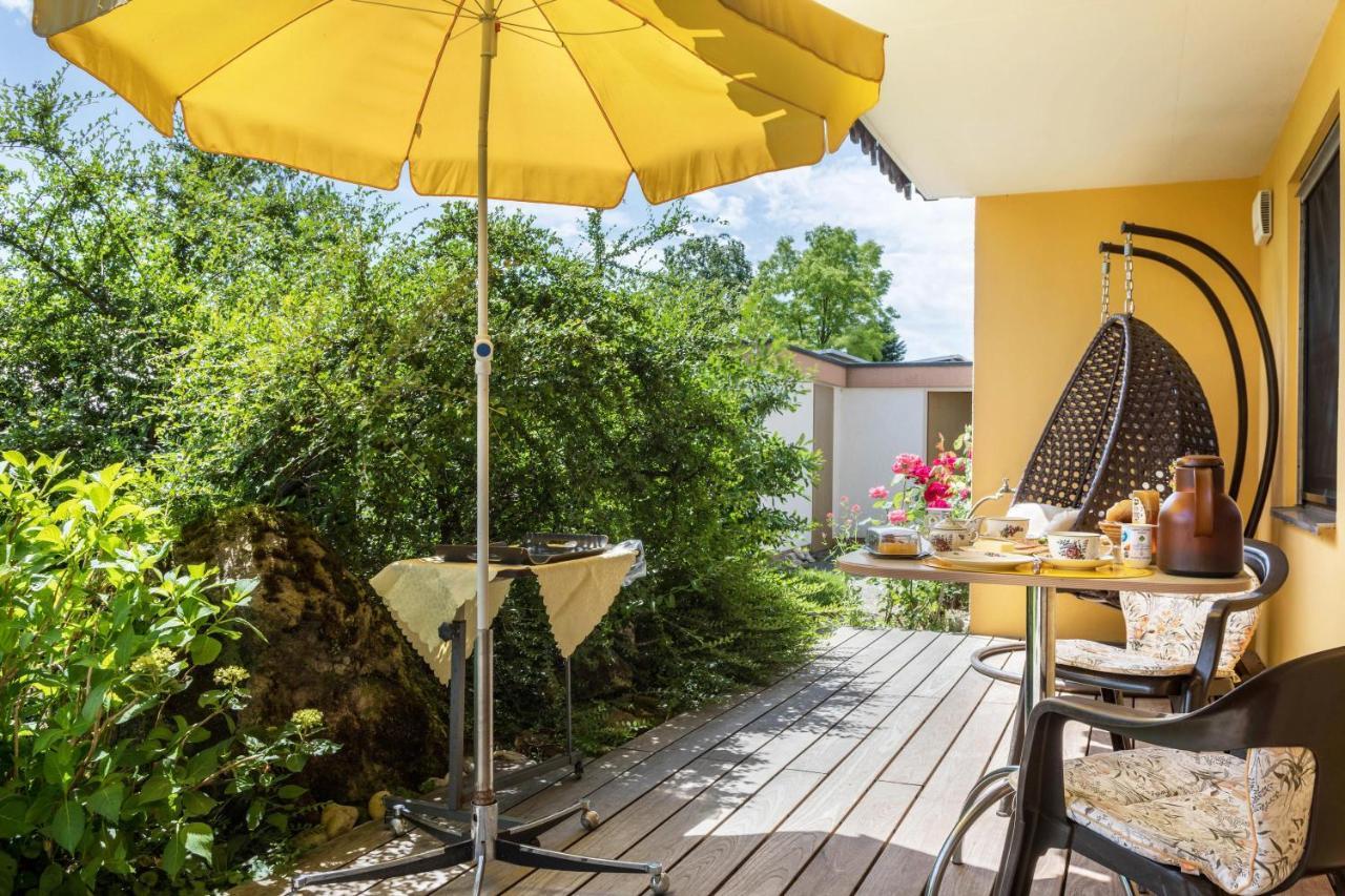 Bett Und Fruehstueck Bei Gertrud Appartement